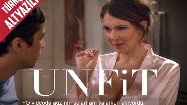 Kaseti Sızan Üvey Oğlunun Utancını Azaltan Mature